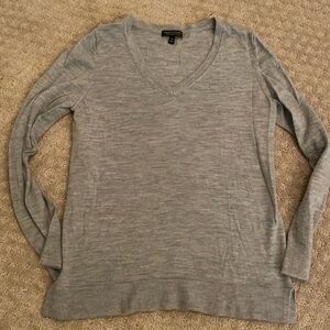 Banana Republic Marino Wool V-Neck Sweater (M)